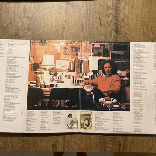 Gilbert O’Sullivan Off Centre LP like new, gatefold edition