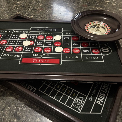 Casino game set like new with roulette, blackjack, chips, cards, dice