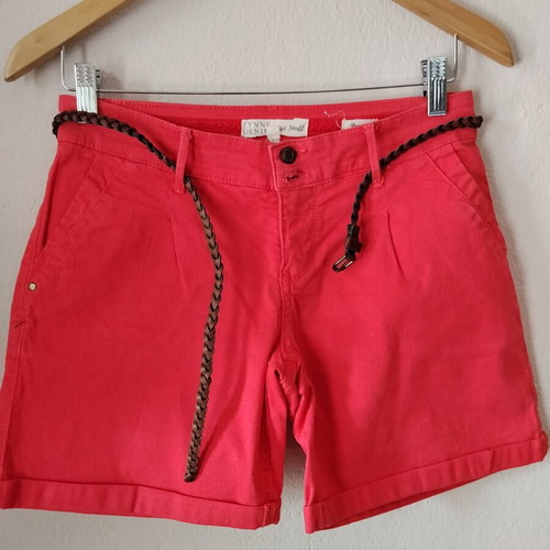 Lynne coral shorts like new with brown braided belt