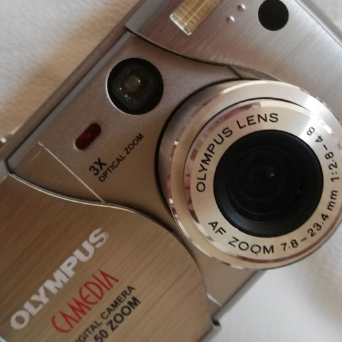 Olympus Camedia C-50 Zoom digital camera