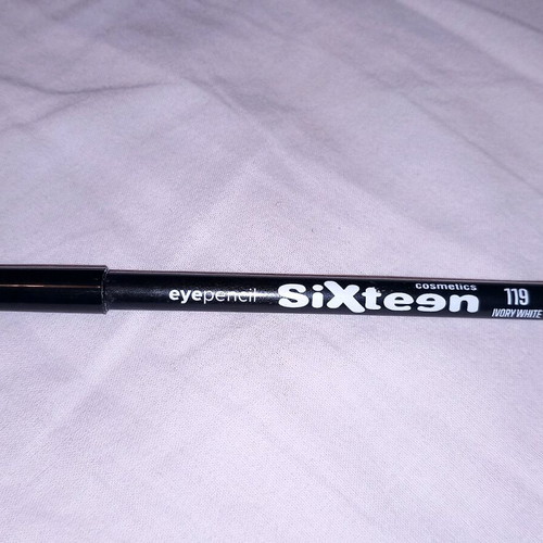 White eye pencil SiXteen lightly used