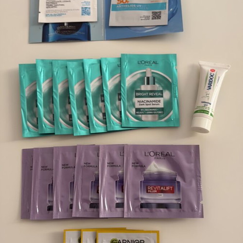Face cream samples, pack of 19