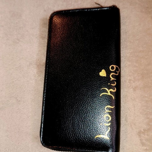 Disney The Lion King wallet brand new, black and gold