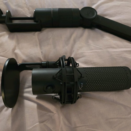 HyperX Quadcast 2 S USB Microphone and HyperX Caster Arm like new