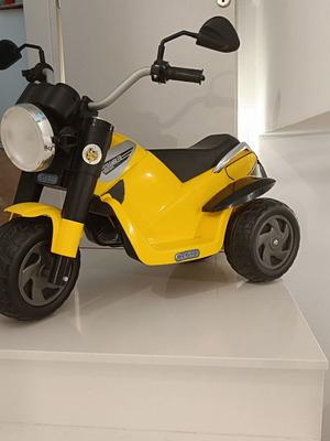 Peg Perego Ducati Battery-Powered Electric Tricycle like new