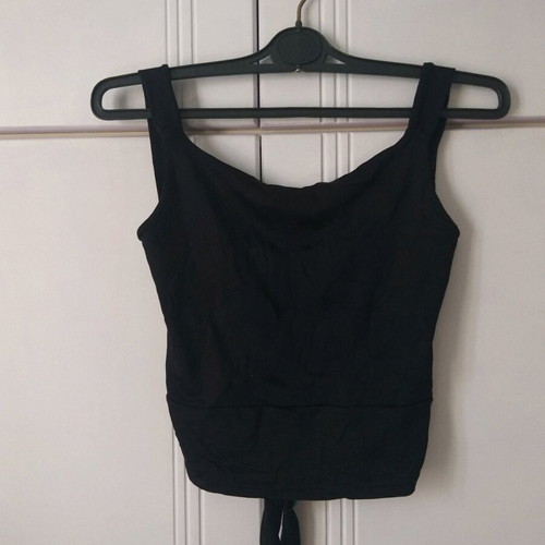 Women's top with open back like new, black, size S