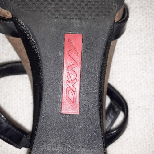 DKNY patent leather sandals like new, size 36, 8 cm heel
