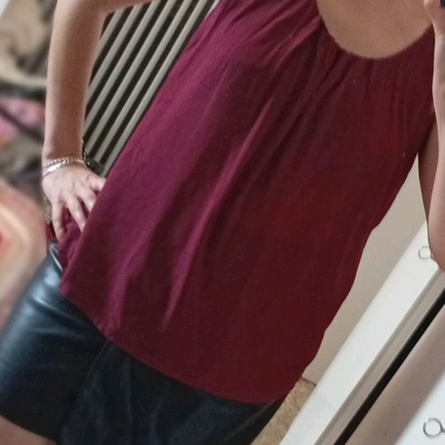 Badila Sleeveless Loose Burgundy Top With Black Lace Like New, One Size