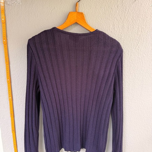 Golden women's knitted sweater purple like new, vintage style