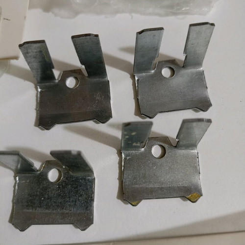Metal wall corners new, pack of 13 pieces