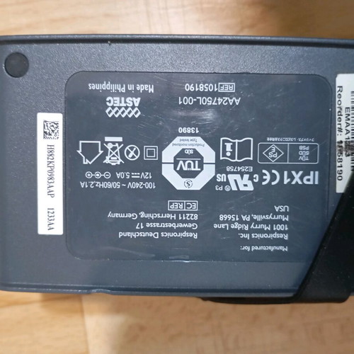Charger 12 volt 5 amp used