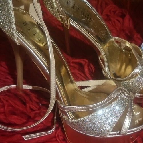 Pumps gold size 39 new