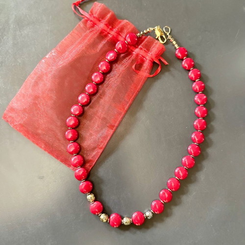 Handmade necklace with gold hematite and coral new