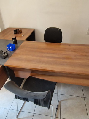 Office furniture set with L-shaped extension desk