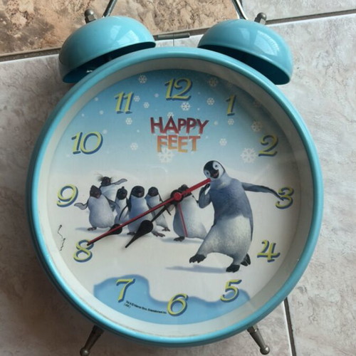 Happy Feet Analog Alarm Clock like new