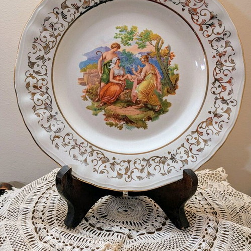 Ceramic collectible plate like new, diameter 23 cm