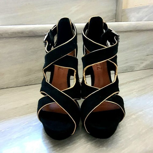 Schutz black suede sandals new with gold details size 36.5