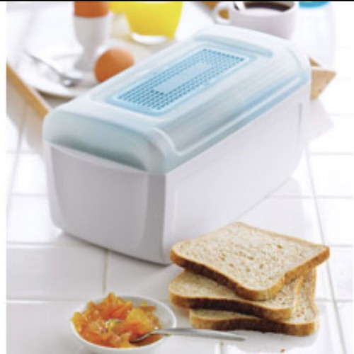 Smart Junior Tupperware Bread Box new