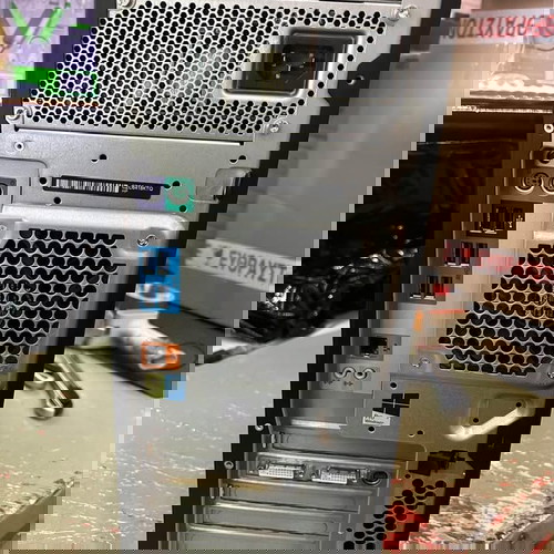 Hp Z440 PC работна станция Intel Xeon E5-1650 8GB RAM 700W захранване