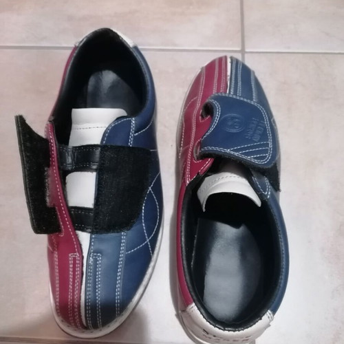Bowling shoes like new, size 42 with scratch fastening