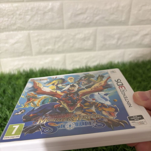 Monster Hunter Stories Nintendo 3DS game used, excellent condition