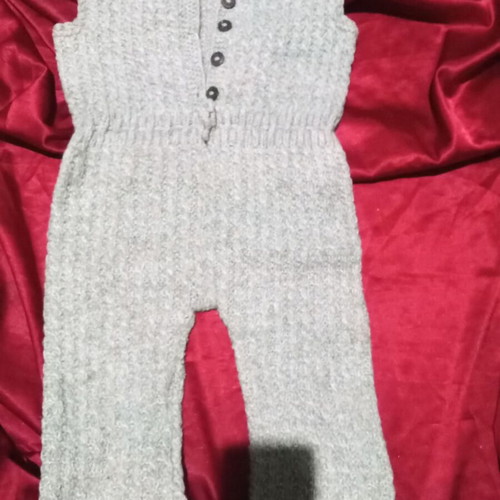 Knitted romper like new for 2 or 3 year old child
