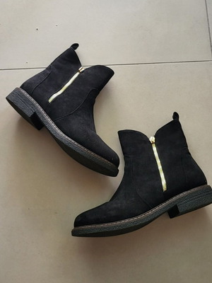 Black ankle boots like new, size 38, everyday wear