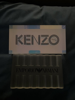Plexiglass stands Kenzo and Emporio Armani like new