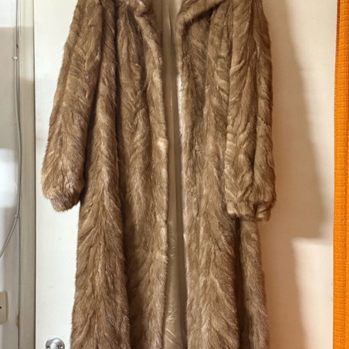Mink fur coat like new from Kastoria with natural fur