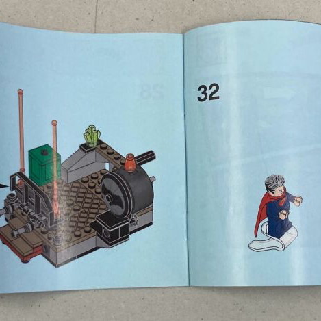 Lego 76054 Clash of the Heroes ONLY THE INSTRUCTION BOOK In good condition Price 2.50 Euros