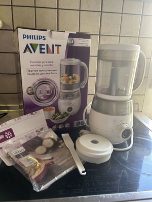 Philips Avent 4 in 1 Baby Food Steamer and Blender like new