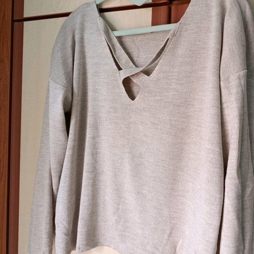 Women's blouse new, size XL, beige with X on back