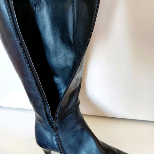 Wonders leather black boots new, size 40