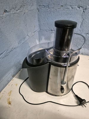 Polu juicer like new condition