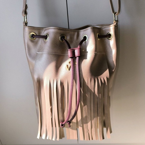 Veta shoulder bag pink gold like new, drawstring style with burgundy cord