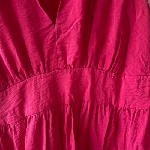 Maxi dress with V neckline fuchsia, like new, size S
