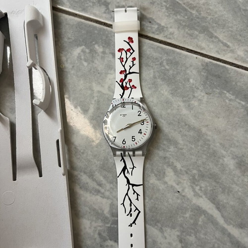 Swatch Time to Spring SO29K102 collectible watch