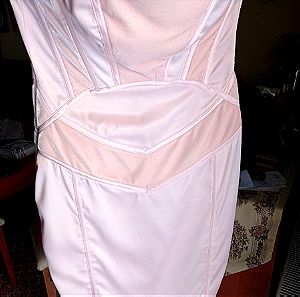 Ροζ κολλητό φόρεμα JLo Large+χάρτινη τσάντα δώρου JLo
