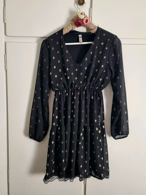 Black dress with gold polka dots and lace like new, size M