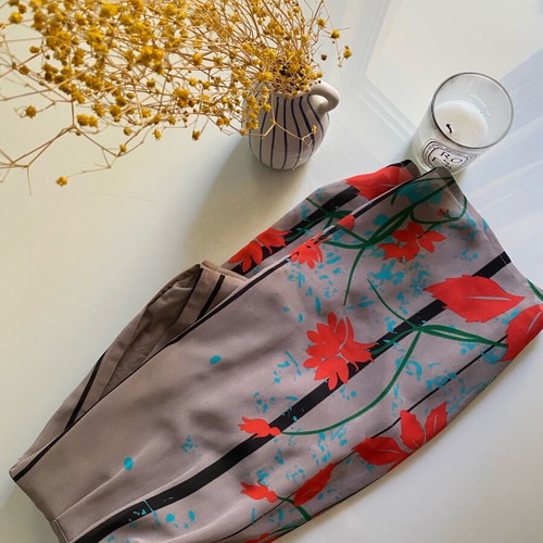 Floral aaiko dress like new, gray, size S