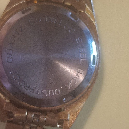 Calbas vintage ladies quartz watch, gold tone, date display