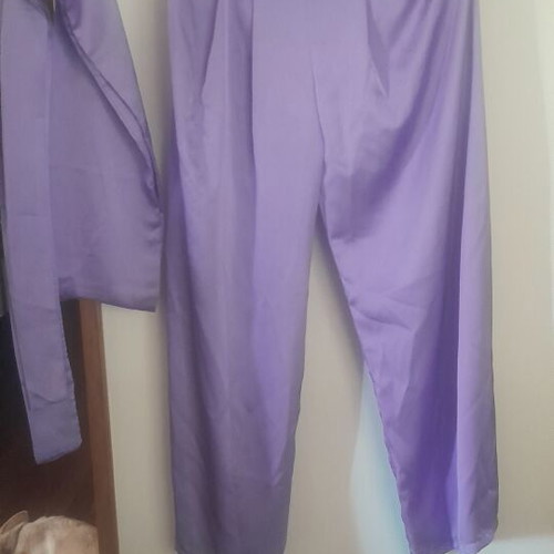 Satin pants like new, purple, with scarf