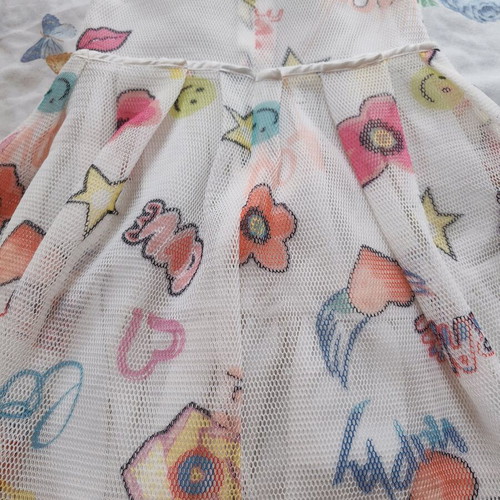 Girl's dress for 4 years with fur like new, white