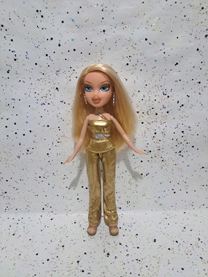 Bratz Magic Nails Cloe used with flaws