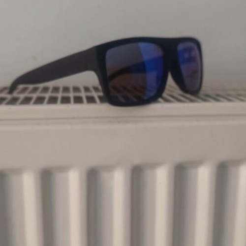 Sunglasses like new, black and blue lenses, no brand