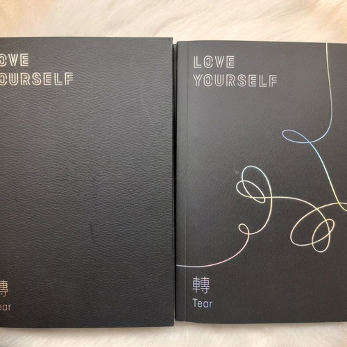 BTS Love Yourself Tear Album like new with photocards and booklet