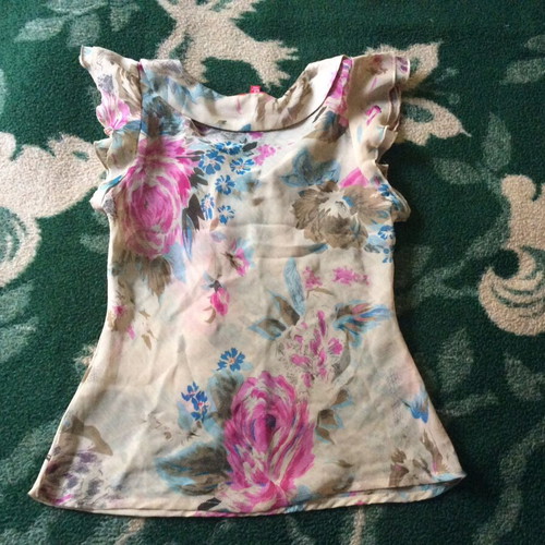 Women's short-sleeve blouse like new, size S/M 8