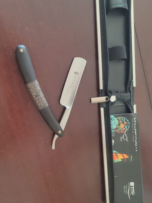 Titan straight razor καινούργιο, χειροποίητο με ιαπωνικό ατσάλι και έβενο