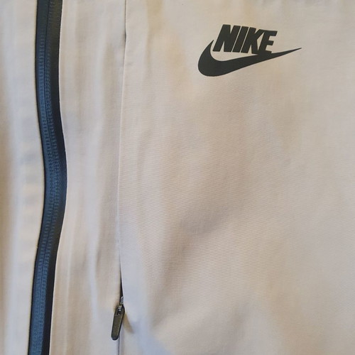 Nike Jacket Nsw Women's Tech Pack Woven pink used, waterproof and windproof