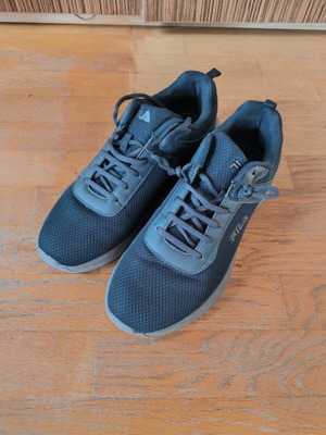 Fila trainers like new, blue, size 45